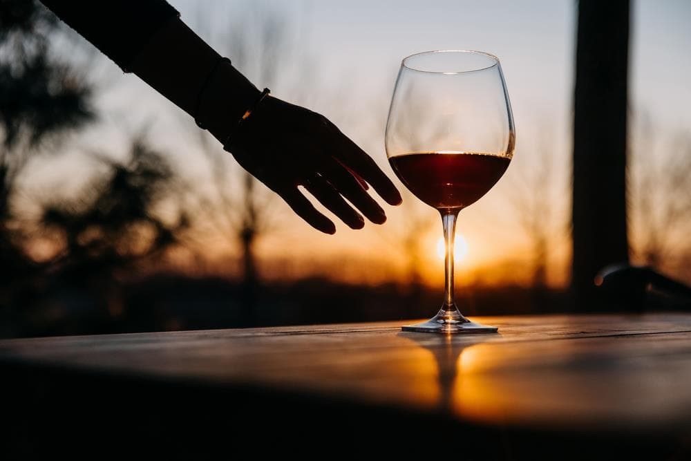 Los mitos y verdades sobre el vino que debes conocer